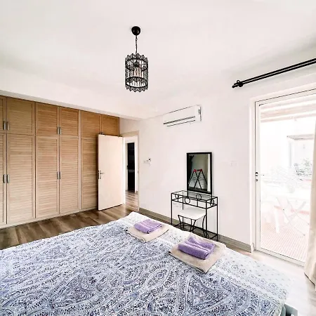 아파트 Flat With Roof Terrace And Sea View In Kyrenia